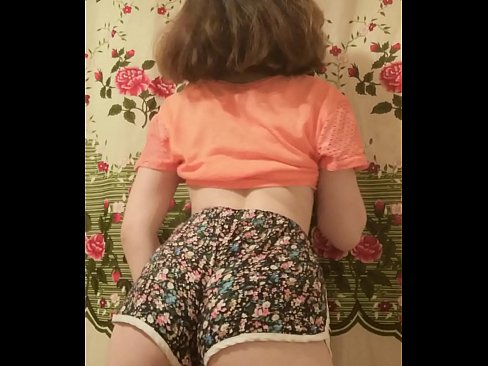 ❤️ Секси младо бебе кое ги соблекува шорцевите пред камера ️ Порно видео на порно mk.xxxifuck.ru ❌